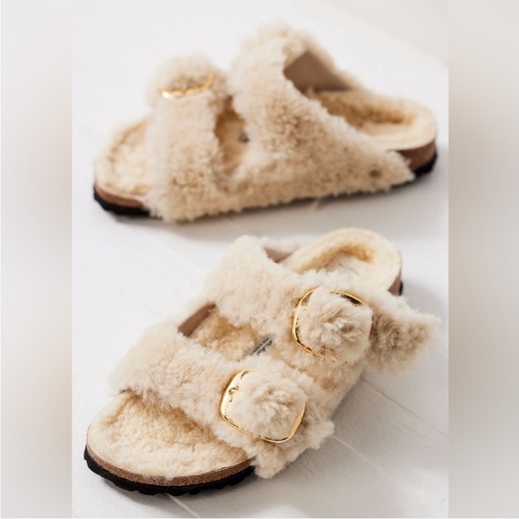 Birkenstock Arizona Gold Big Buckle Shearling Teddy Slide Sandals Cream Size 6 - Picture 2 of 16